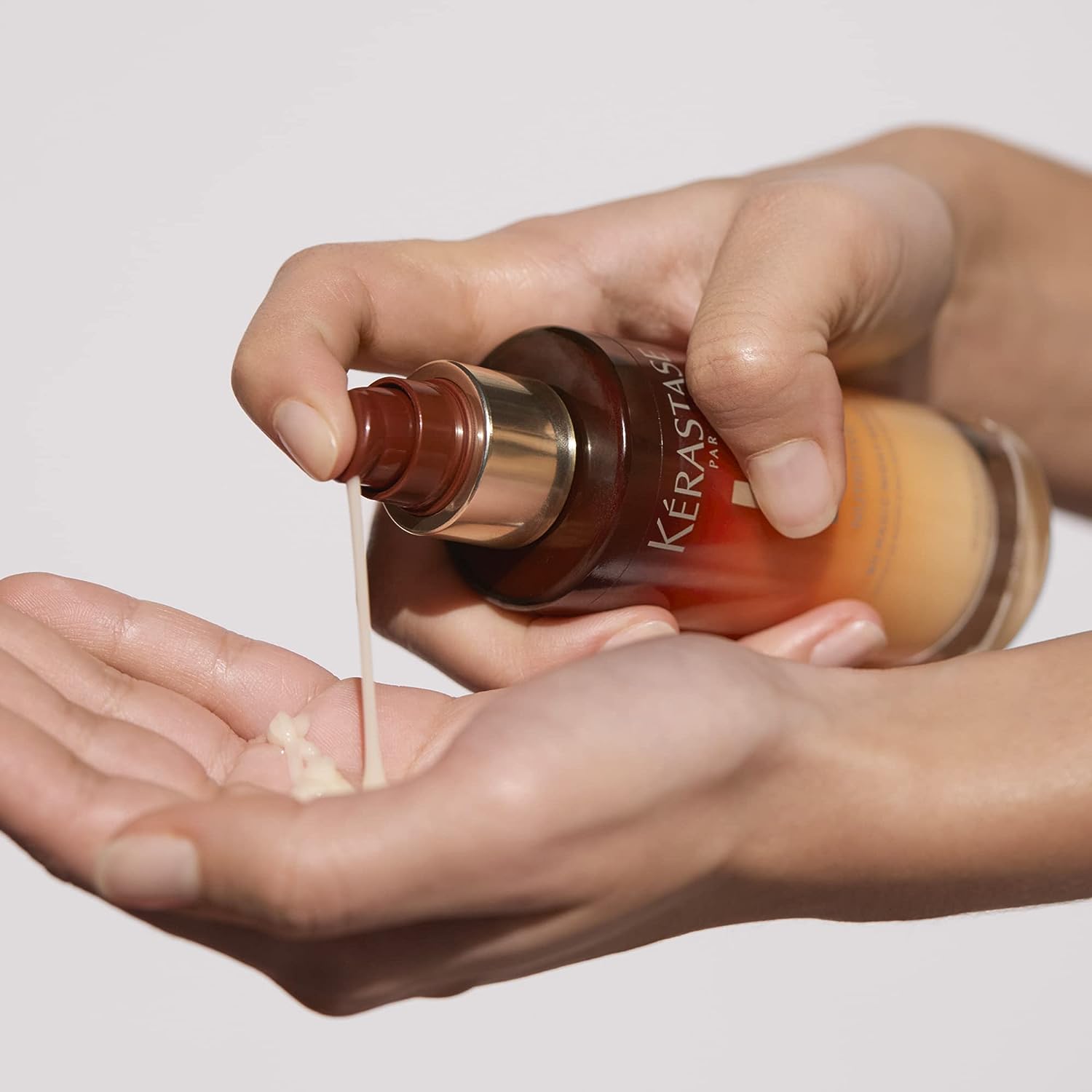 ker3.jpg KERASTASE Nutritive 8HR Magic Night Hair Serum - Image 3