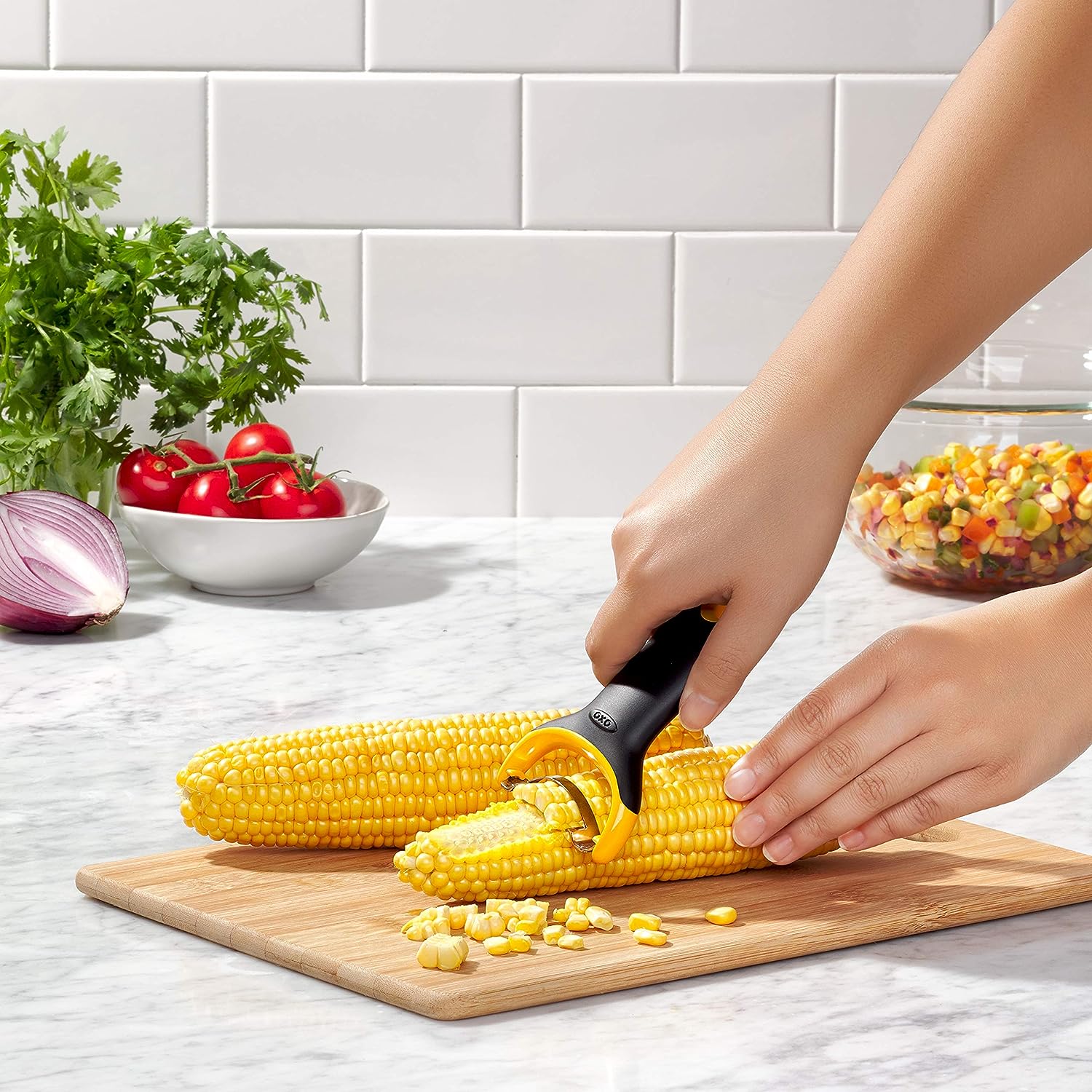 o2.jpg OXO Good Grips Corn Prep Peeler - Image 2