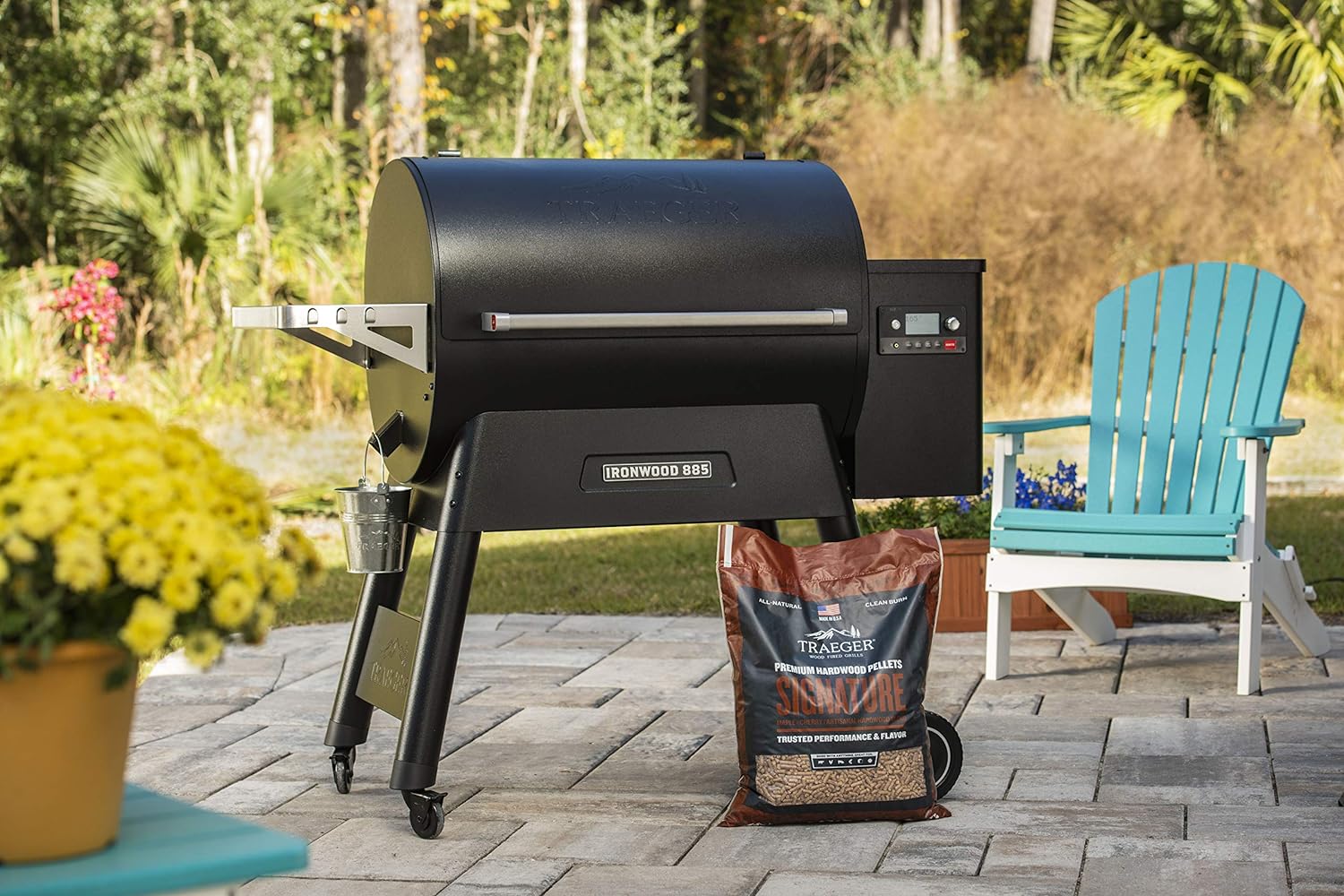 tra2.jpg Traeger Grills Signature Blend 100% All-Natural Wood Pellets for Smokers and Pellet Grills, BBQ - Image 2